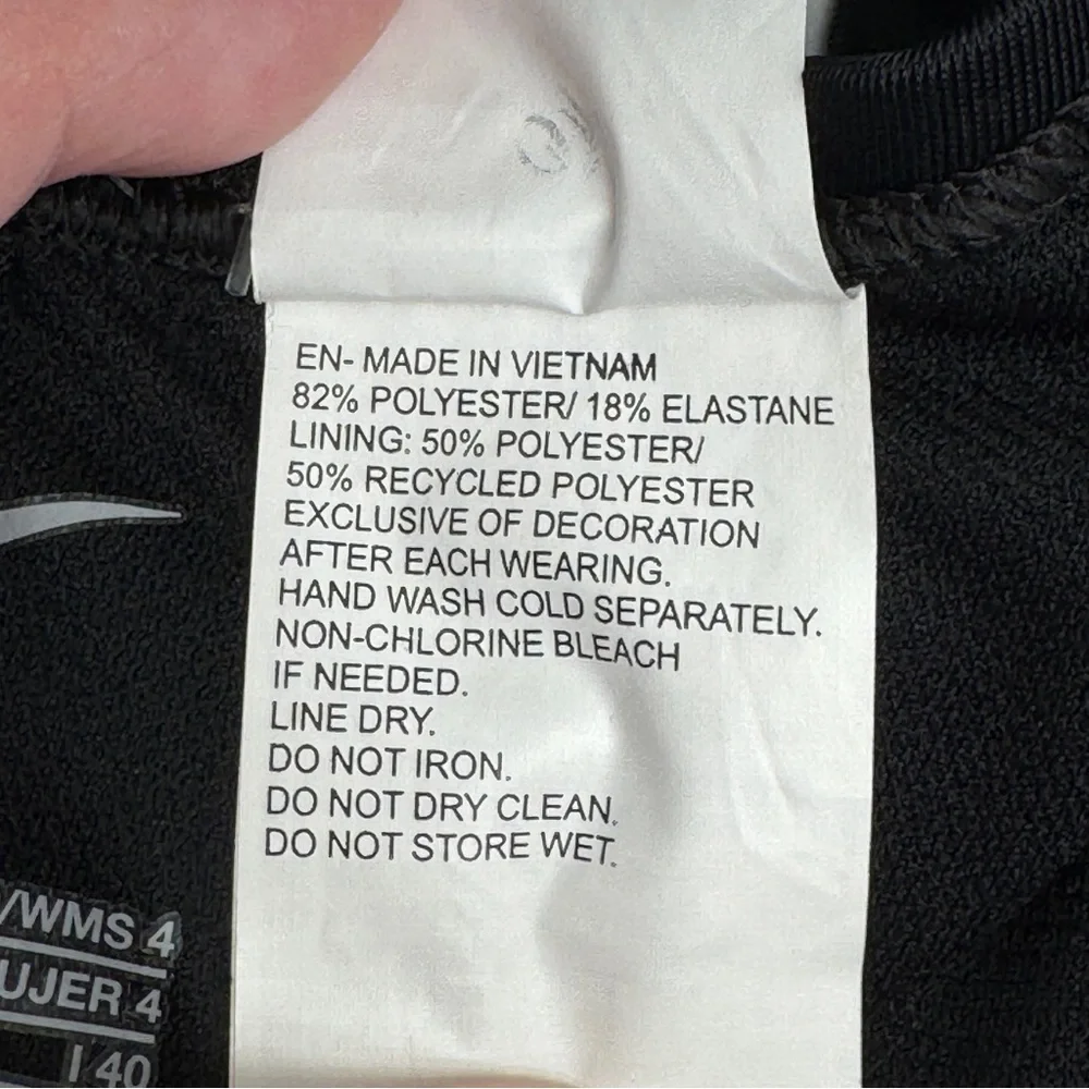 Nike Women's Fast Back One-Piece Swimsuit Black Size 4 (30)